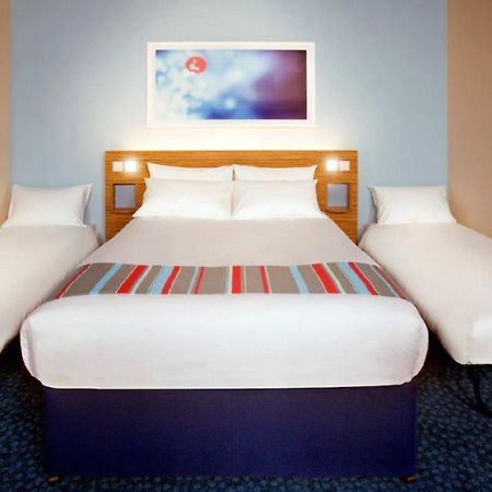 Travelodge Manchester Birch M62 Eastbound Heywood Exterior photo