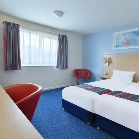 Travelodge Manchester Birch M62 Eastbound Heywood Exterior photo