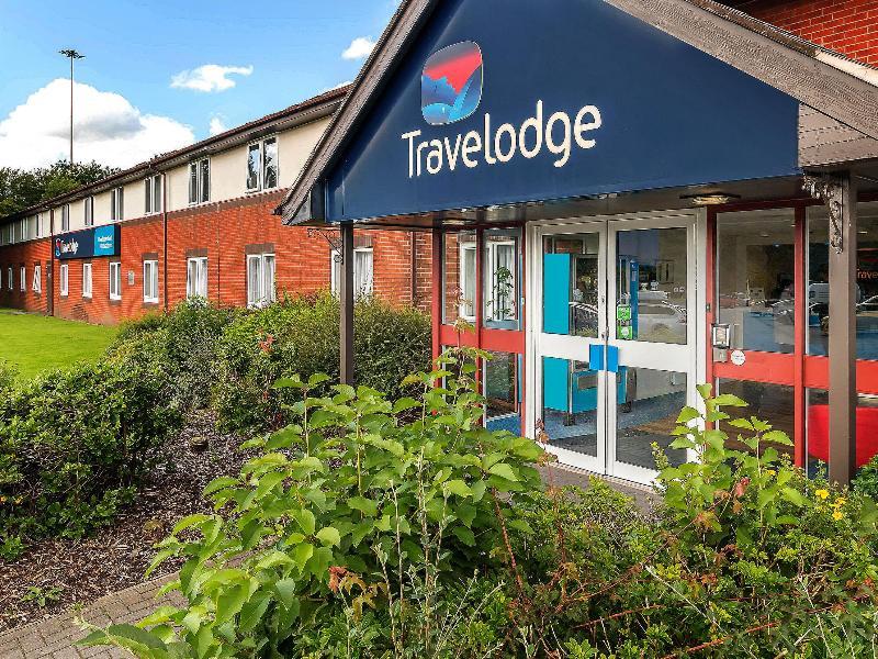 Travelodge Manchester Birch M62 Eastbound Heywood Exterior photo