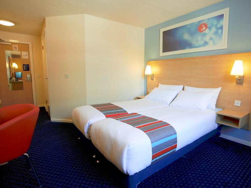 Travelodge Manchester Birch M62 Eastbound Heywood Exterior photo