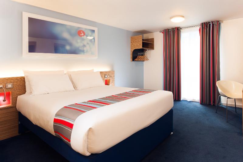 Travelodge Manchester Birch M62 Eastbound Heywood Exterior photo